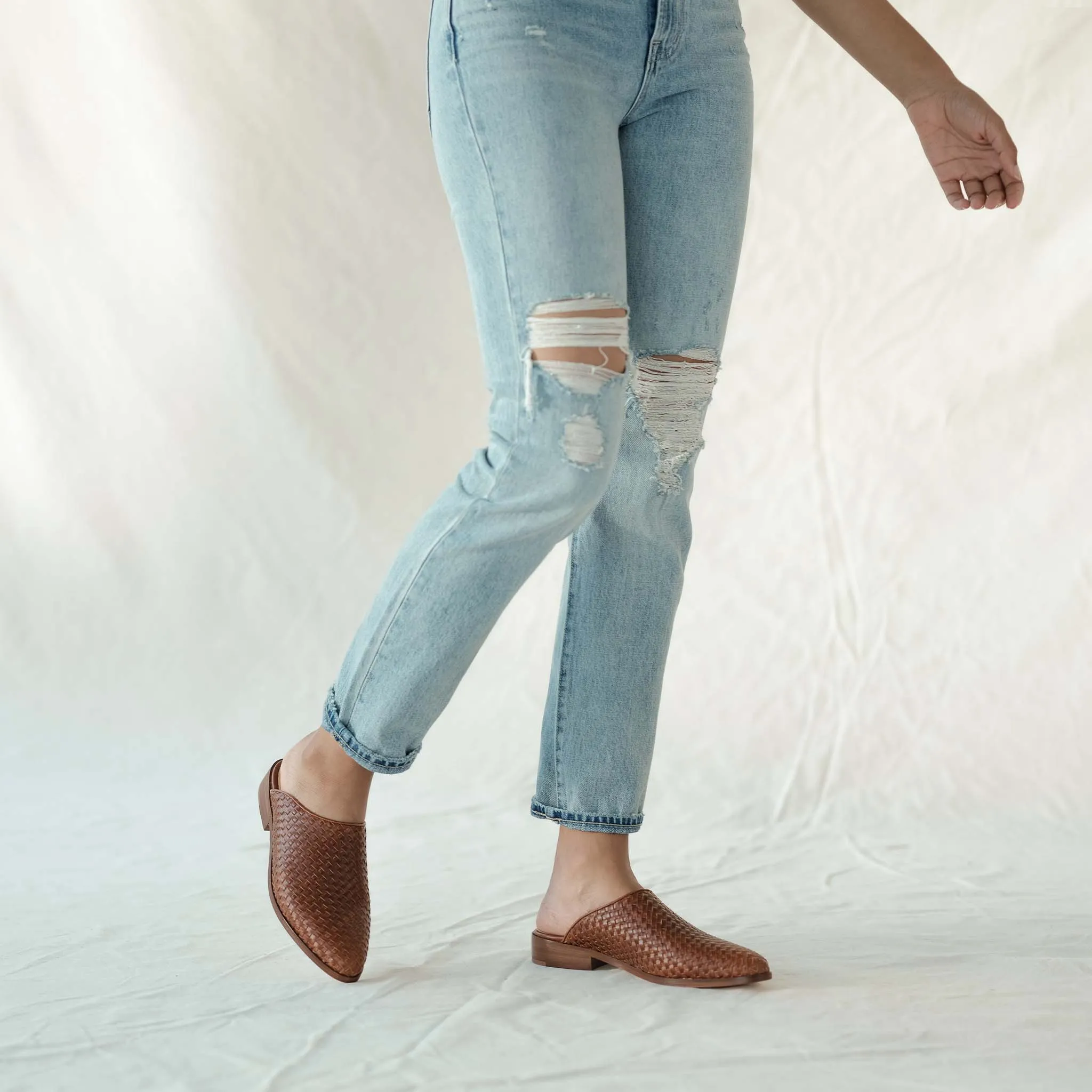 Ama Woven Mule Woven Brandy