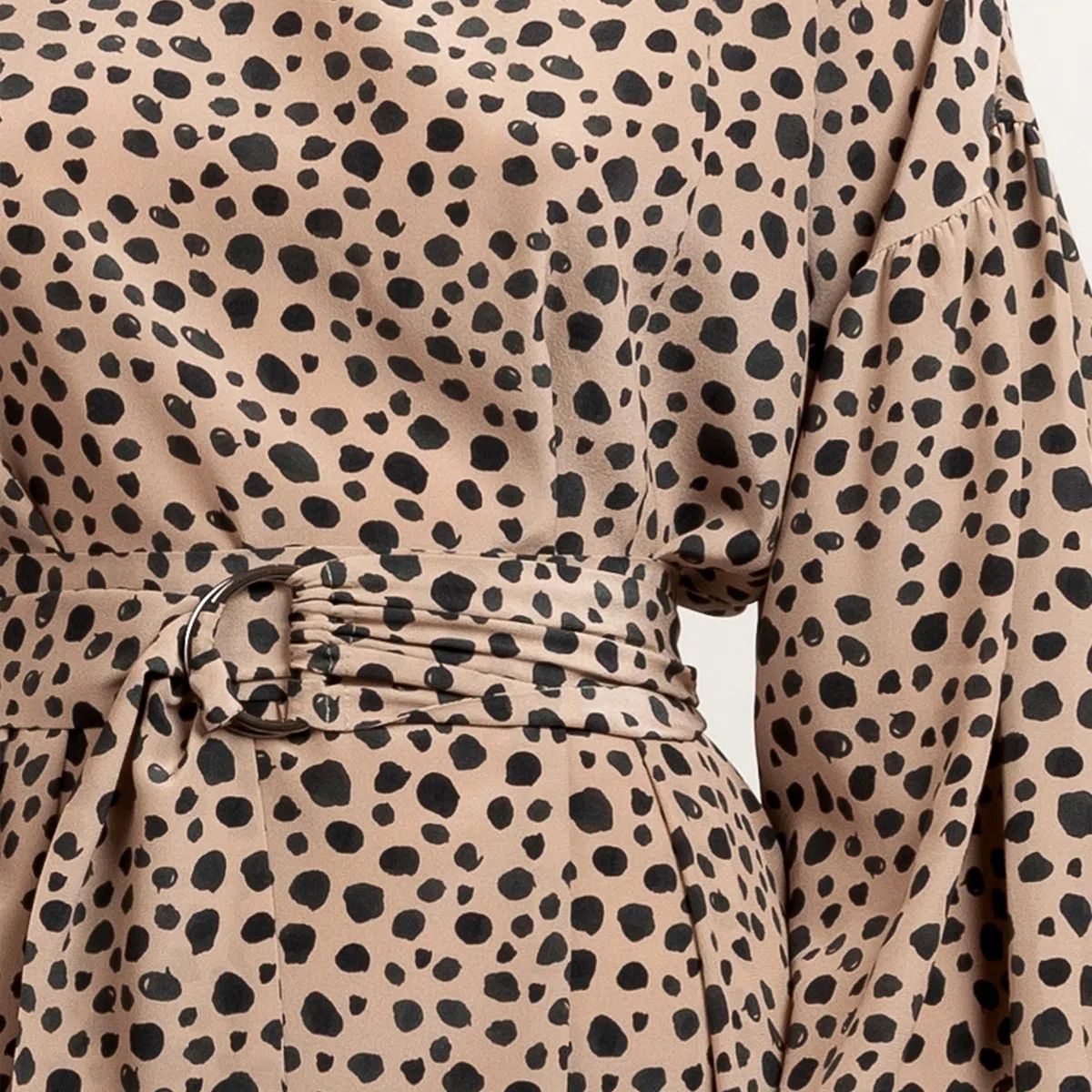 Short V-Neck Sunday Dress Dots