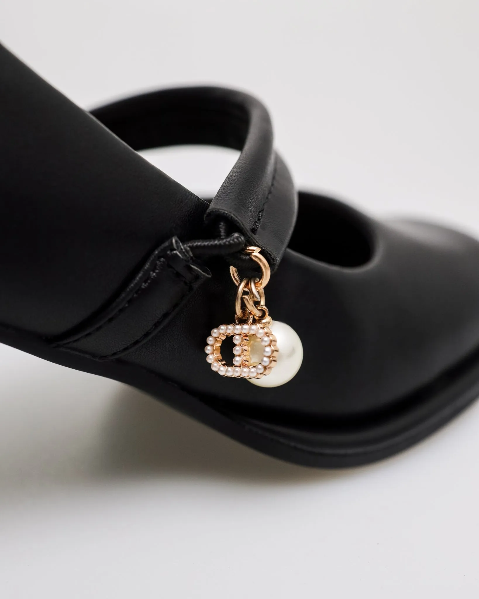 Tomaz NN415 Ladies Mary Jane Block Heels