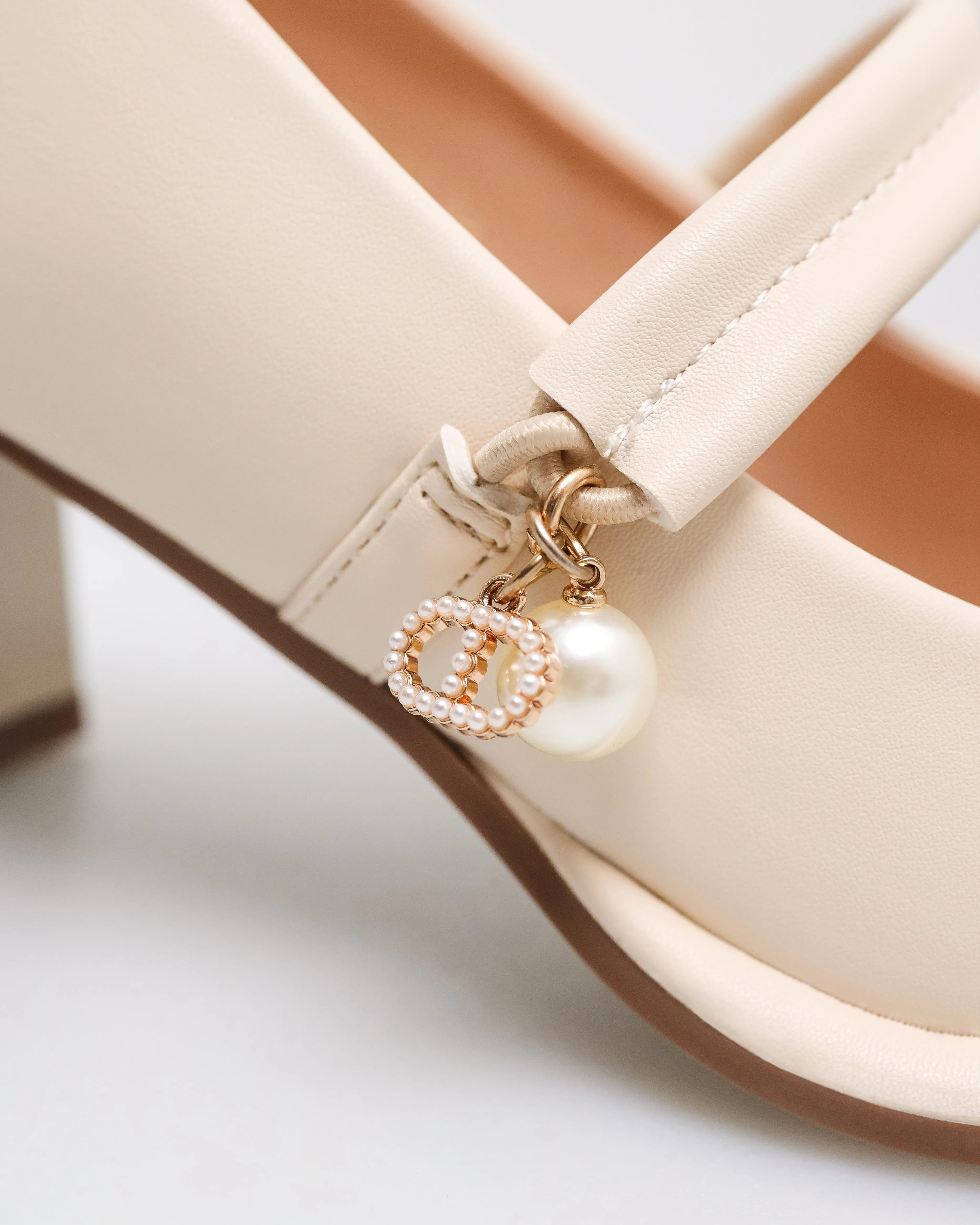 Tomaz NN415 Ladies Mary Jane Block Heels
